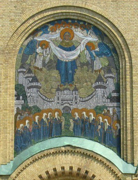 Мозаика по эскизу Н.К.Рериха на западном портале Покровской церкви в с. Пархомовка